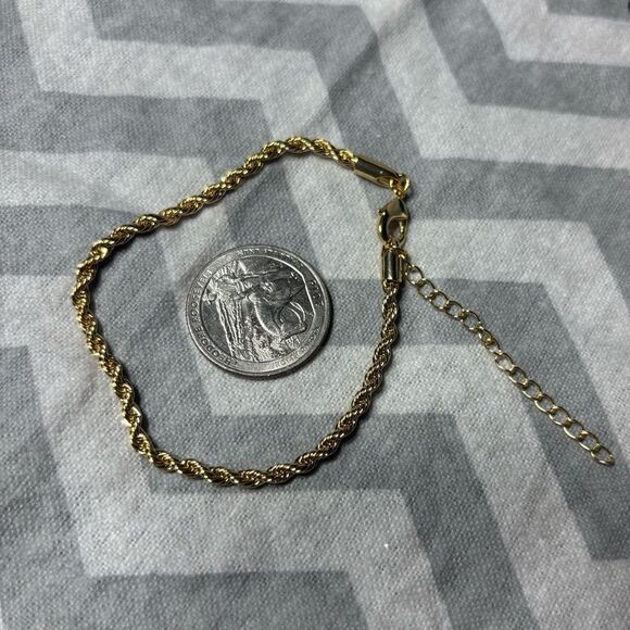 New! Gold Tone Dainty Bracelet Lobster Clasp & Extension - Picture 4 of 4